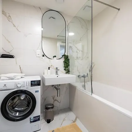 Modern 1-bedroom In Vydrica Near Castle Bratislava