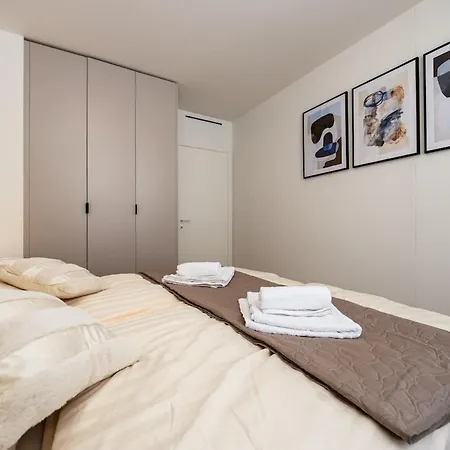 Appartamento Modern 1-bedroom In Vydrica Near Castle *