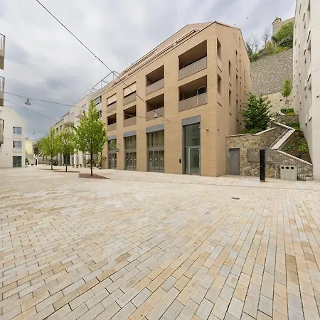 Modern 1-bedroom In Vydrica Near Castle Appartamento Bratislava
